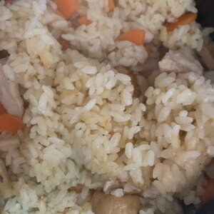 おかわりが止まらない炊き込みご飯　※IP使用